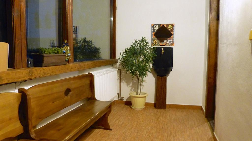 Hostinec Stara Krcma Stratená Стая снимка